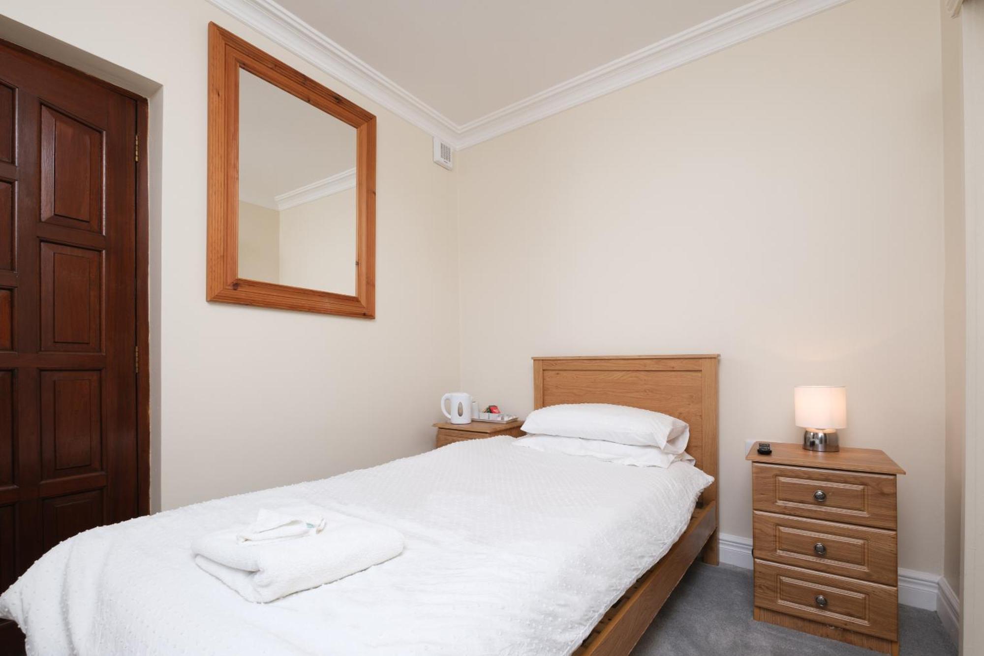 Four Seasons B&B Galway Exterior photo
