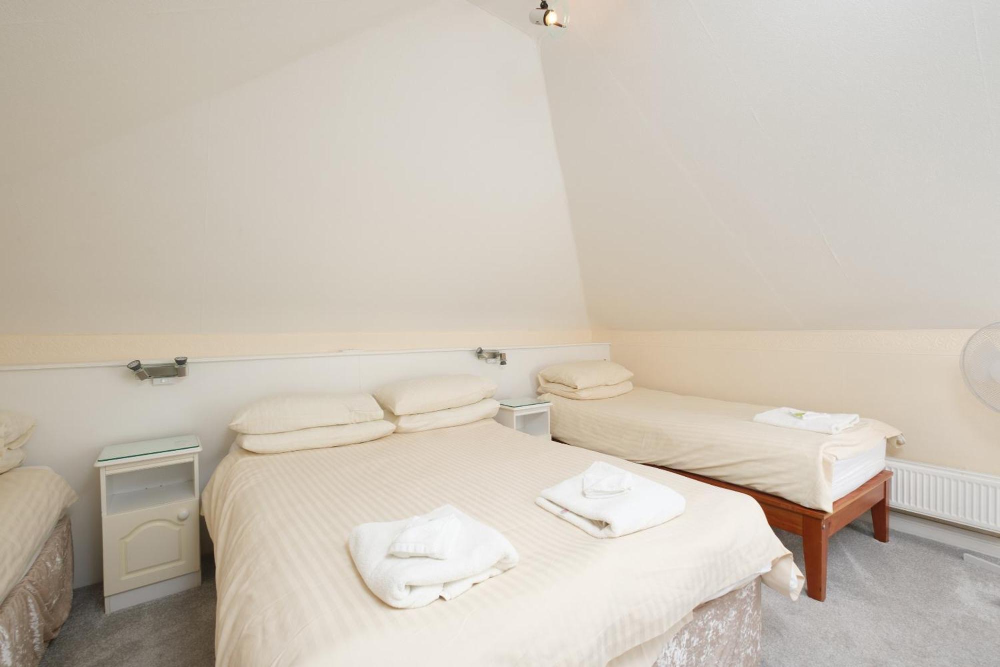 Four Seasons B&B Galway Exterior photo