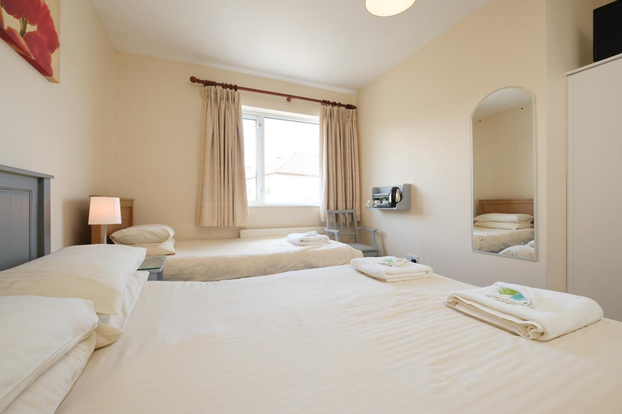 Four Seasons B&B Galway Exterior photo